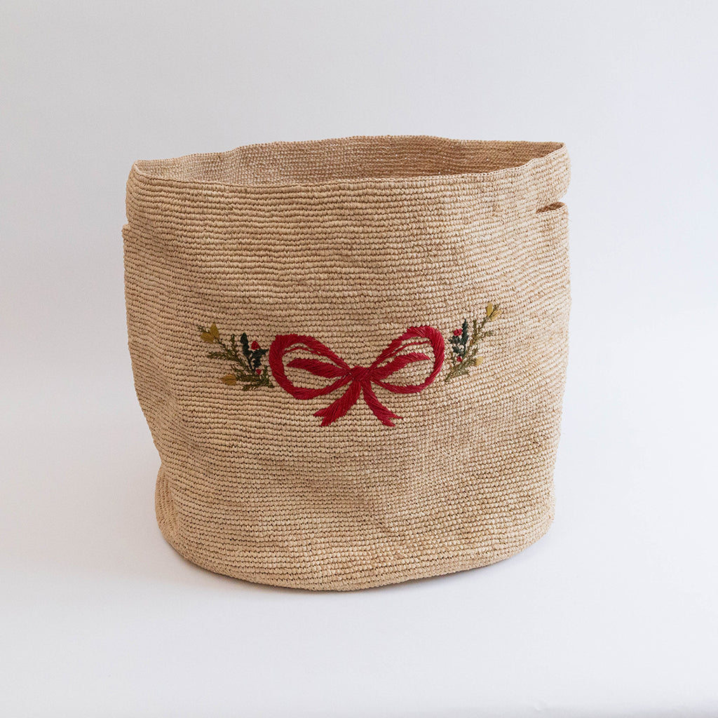 Large Bow Crocheted Raffia Basket