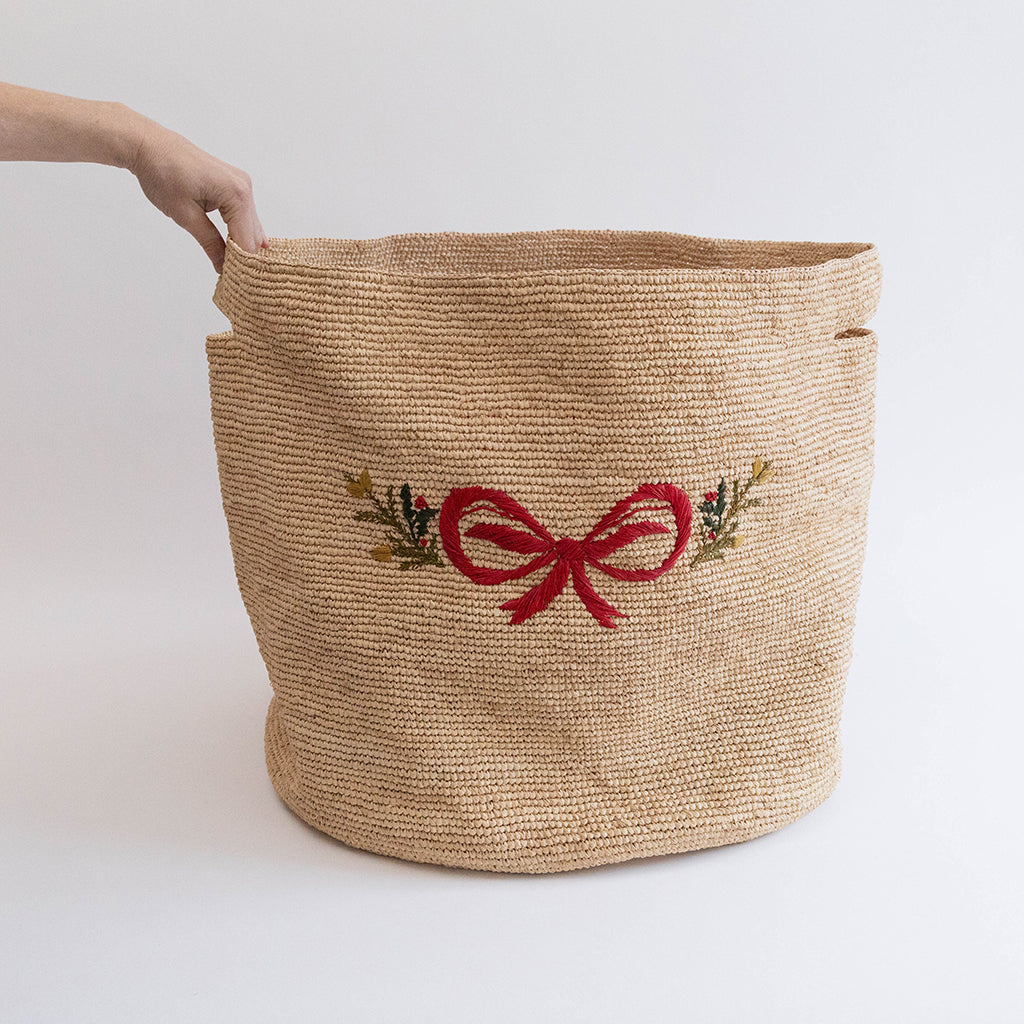 Large Bow Crocheted Raffia Basket