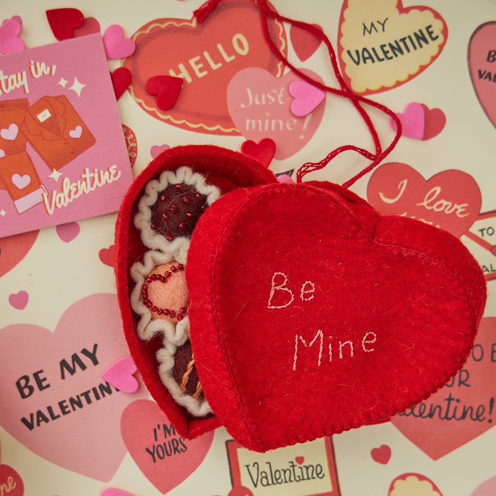 Bundle: Love Is In The Air Mini Cards & Ornaments - Set of 5
