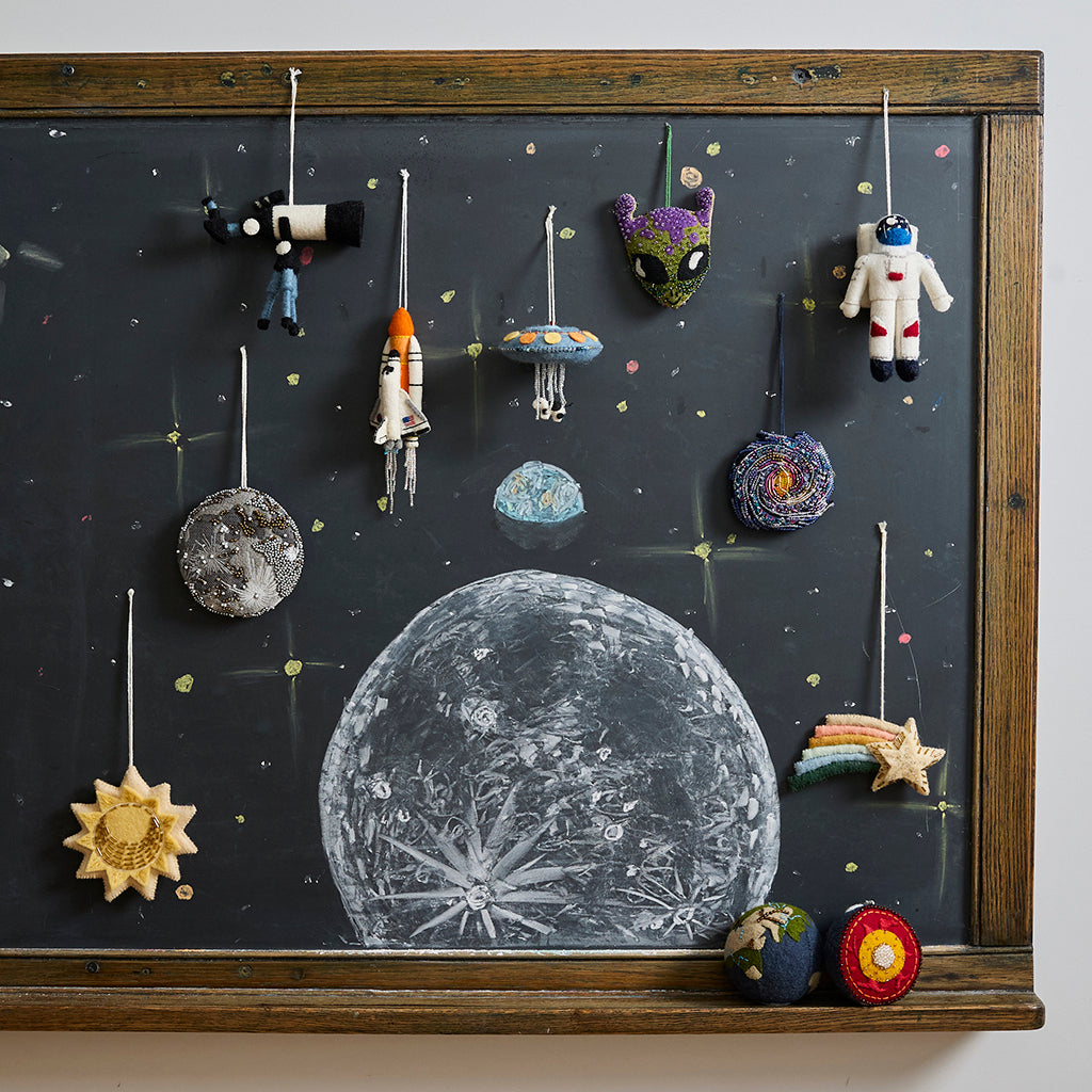 UFO Ornament – Handmade Felt Alien Gift for Sci-Fi Fans – Craftspring