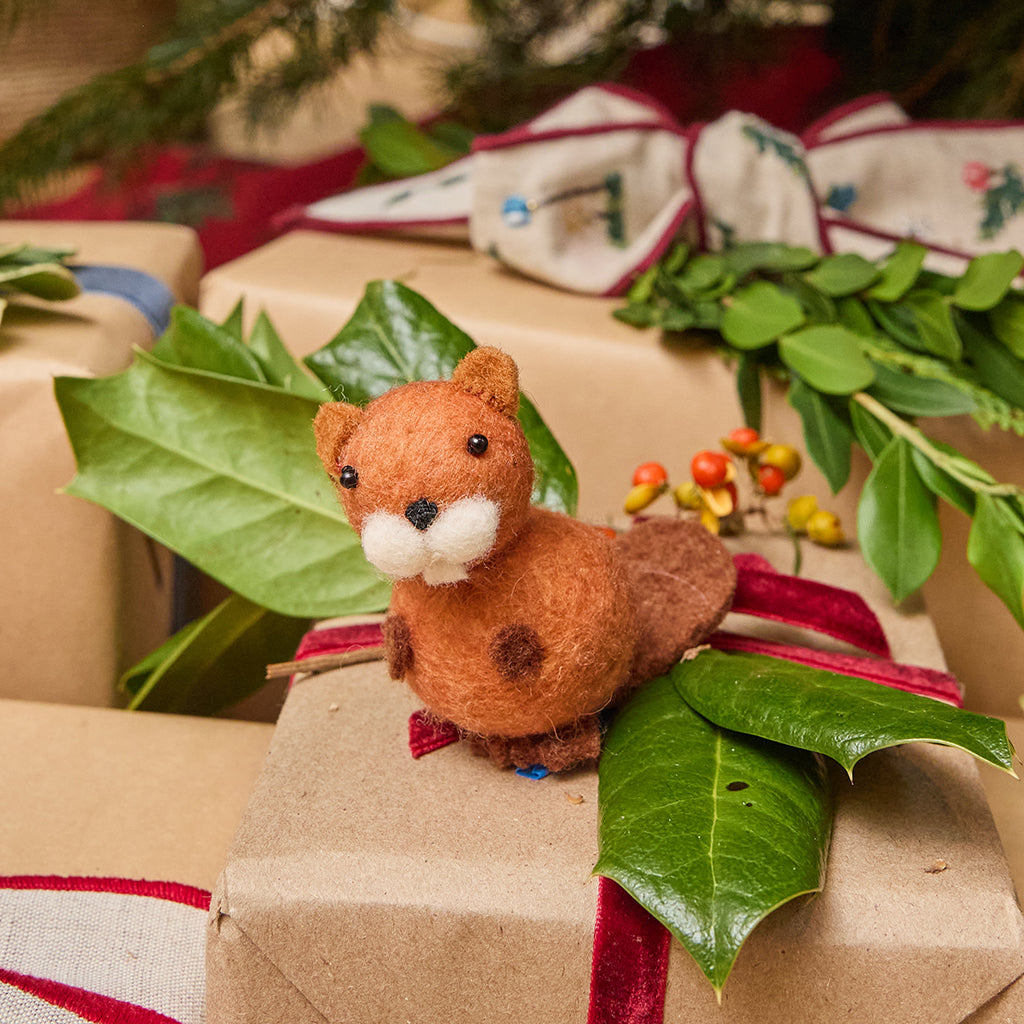 Hand-Felted Little Brown Beaver Ornament – Craftspring