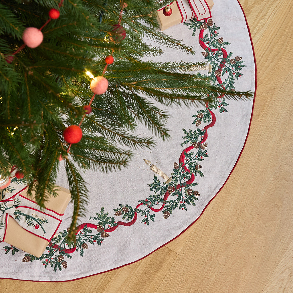 Natural Candle Garland Tree Skirt