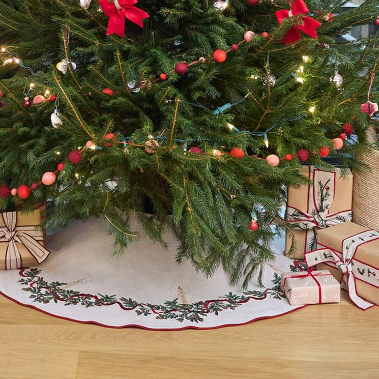 Natural Candle Garland Tree Skirt