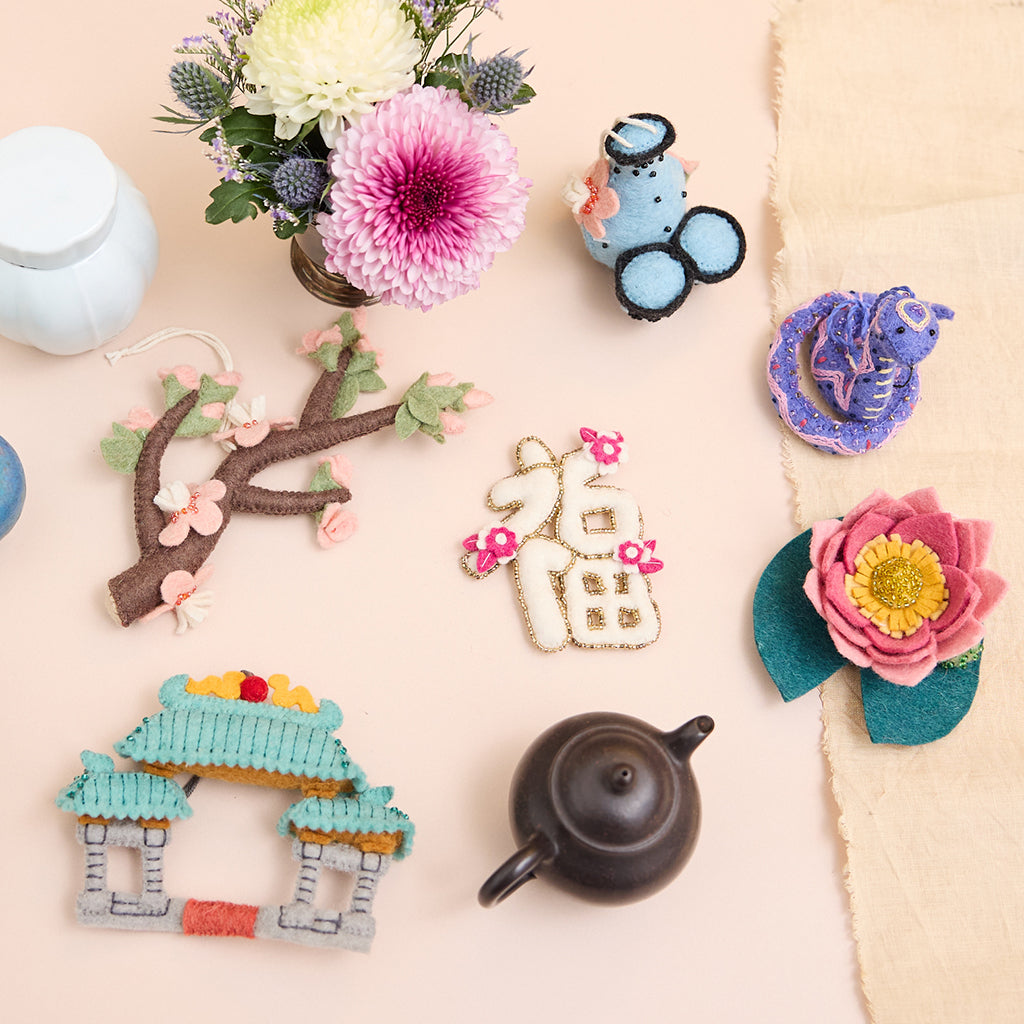 Sake Pitcher & Cups Ornament – Handmade Felt Japanese