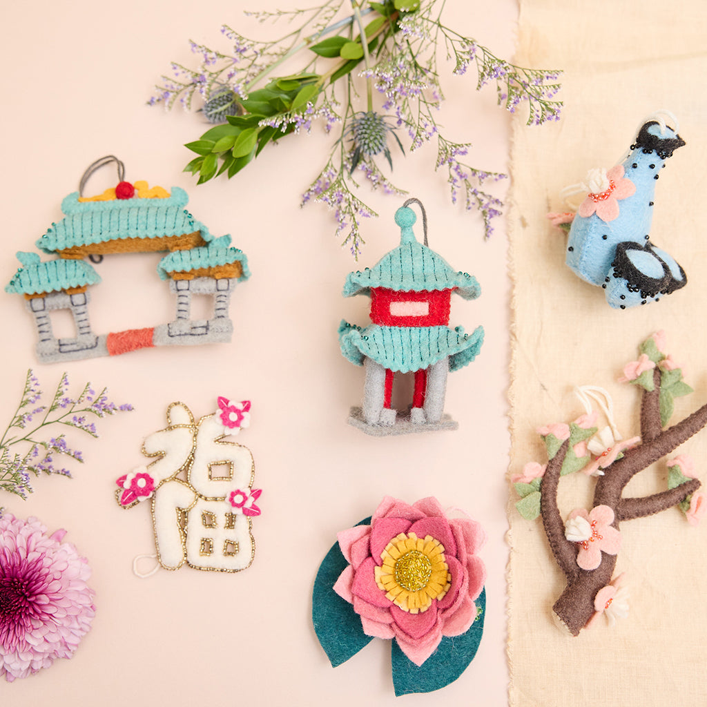 Sake Pitcher & Cups Ornament – Handmade Felt Japanese