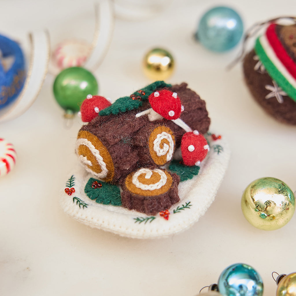 Bûche de Noël Ornament