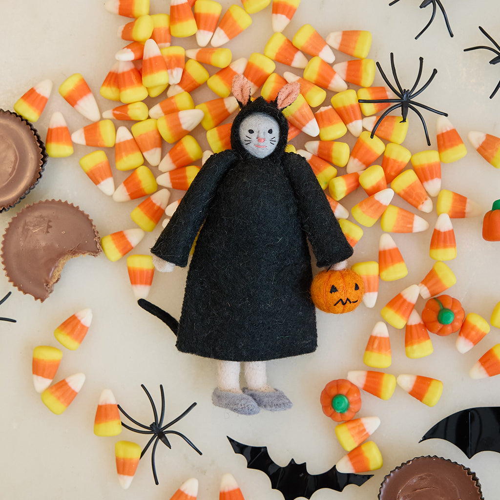 Cat Trick-or-Treater Ornament