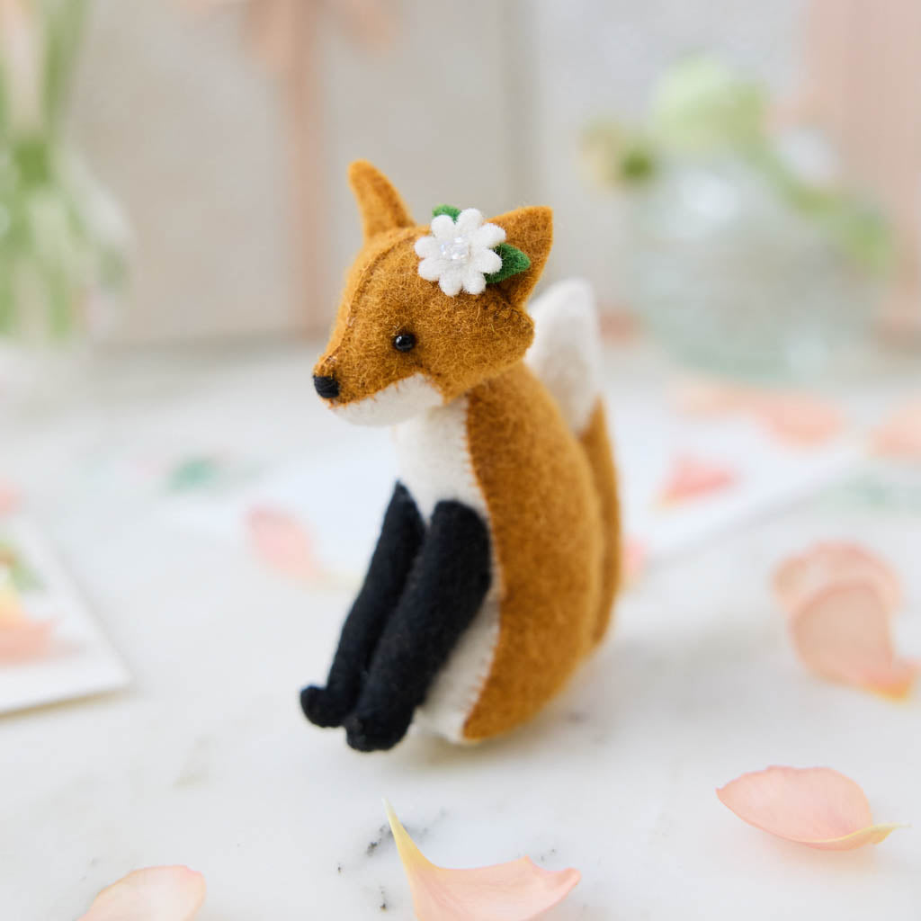A charming felt fox bride ornament that blends woodland whimsy with romantic elegance—perfect for celebrating brides, weddings, and love-filled moments.