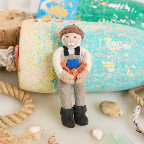 Celebrate the hardworking spirit of America’s coastal fishing communities with this handcrafted Dungeness Crab King Ornament, ethically made from sustainable wool and inspired by generations of fishermen who make their living from the sea.