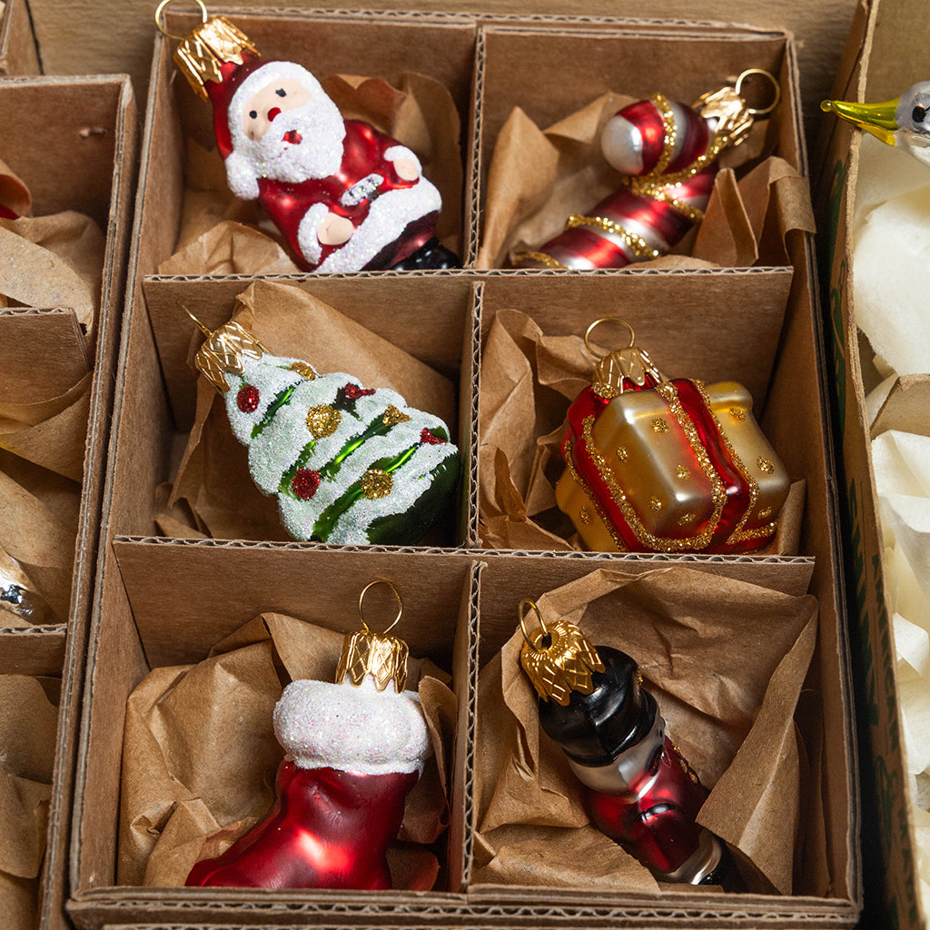Handcrafted Vintage Christmas 6 Piece Glass Set of Mini Ornaments Craftspring