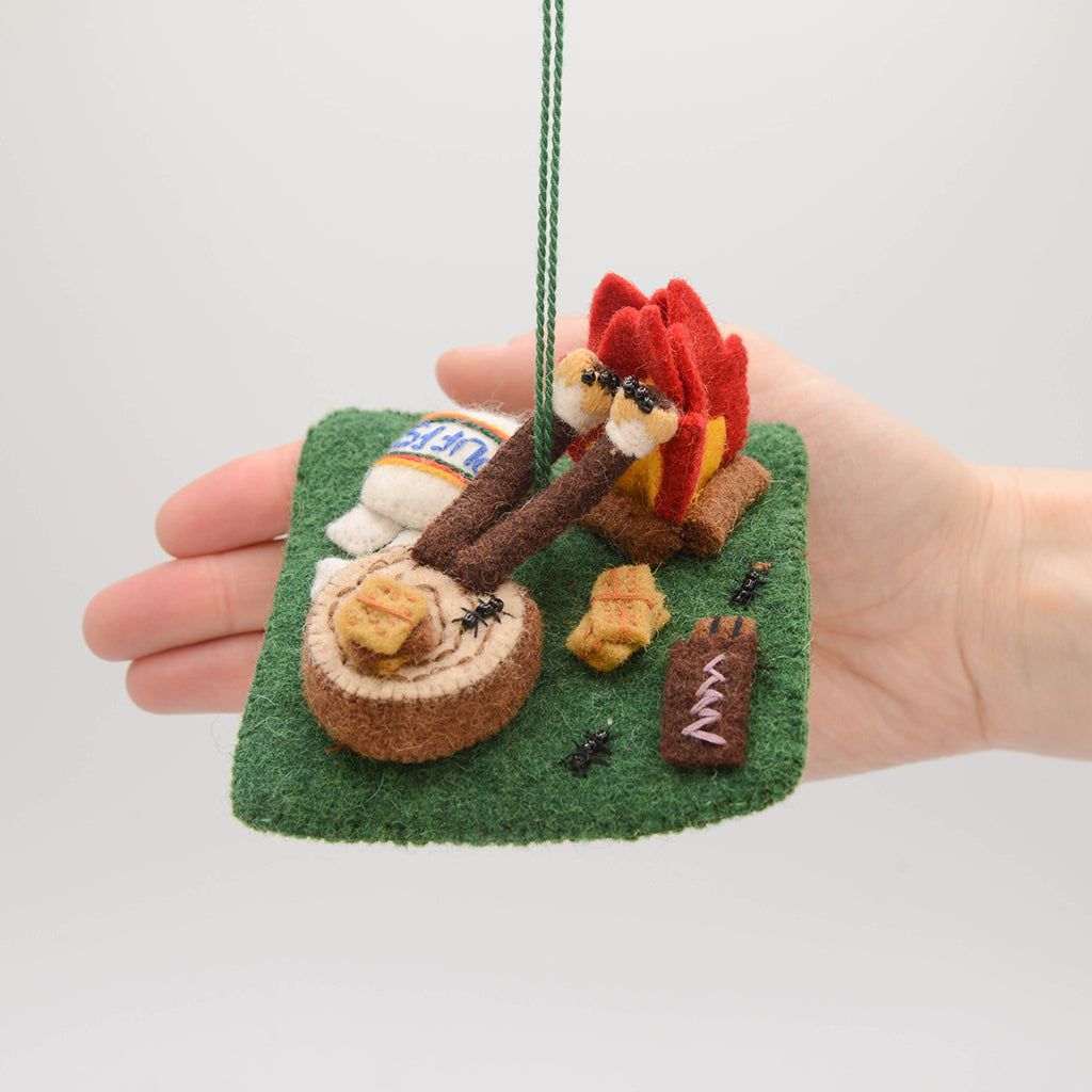 Making S'mores Ornament
