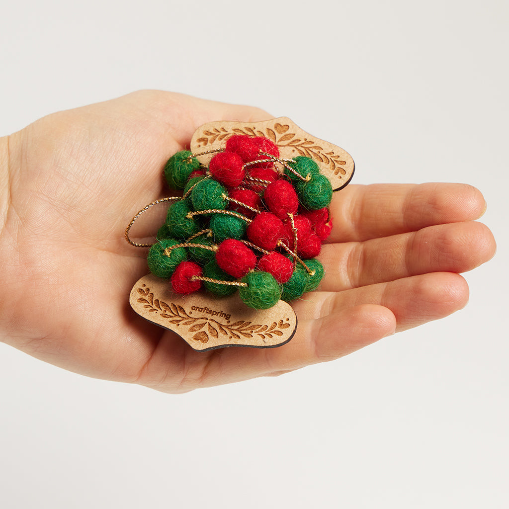 Mini Garland - Red & Green