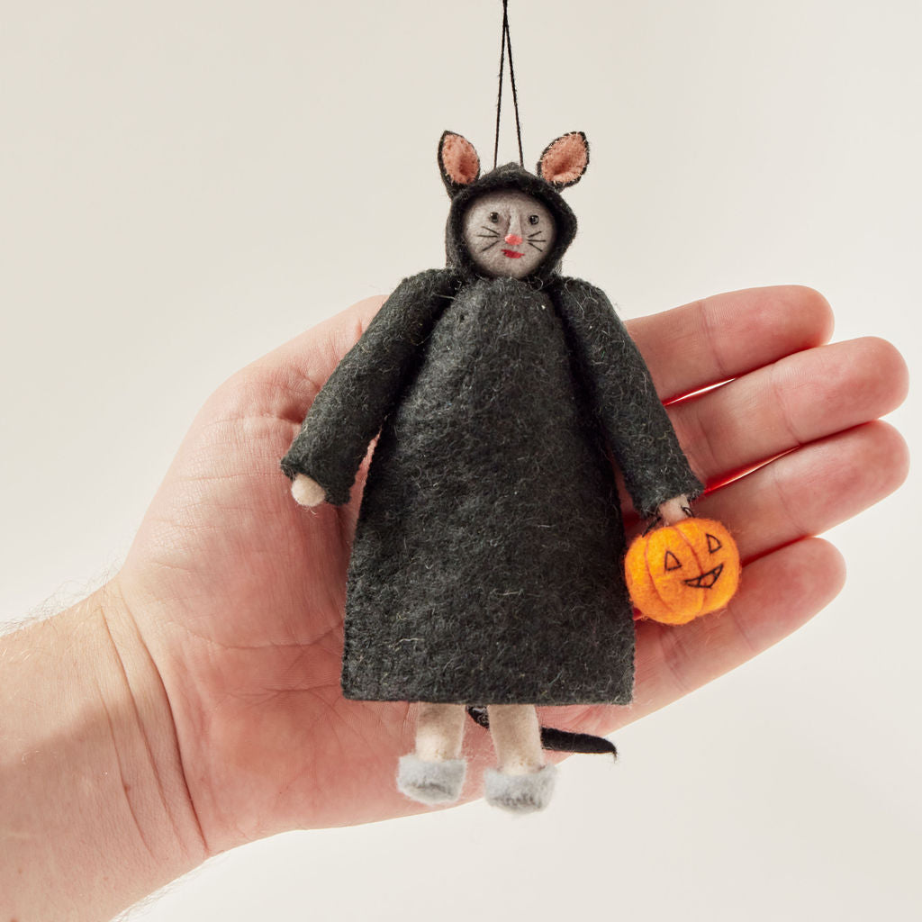 Little Halloween Cat Ornament